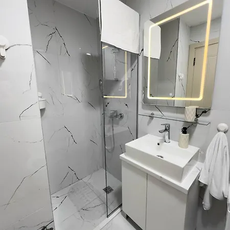Z - New Building - Fast Wi-fi Apartament